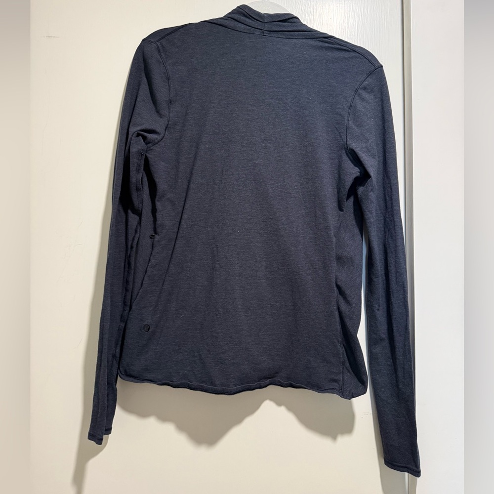 Lululemon Radiant Long Sleeve | Heathered Black | Size 6 | EUC - Picture 13 of 15